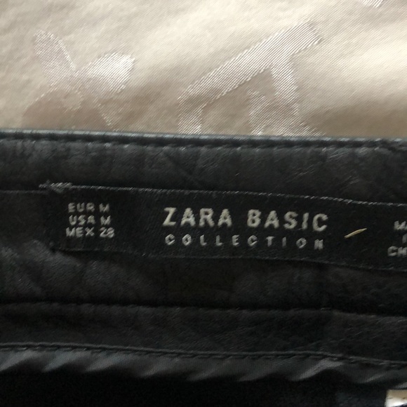 Zara basic leather mini skirt - Picture 4 of 4
